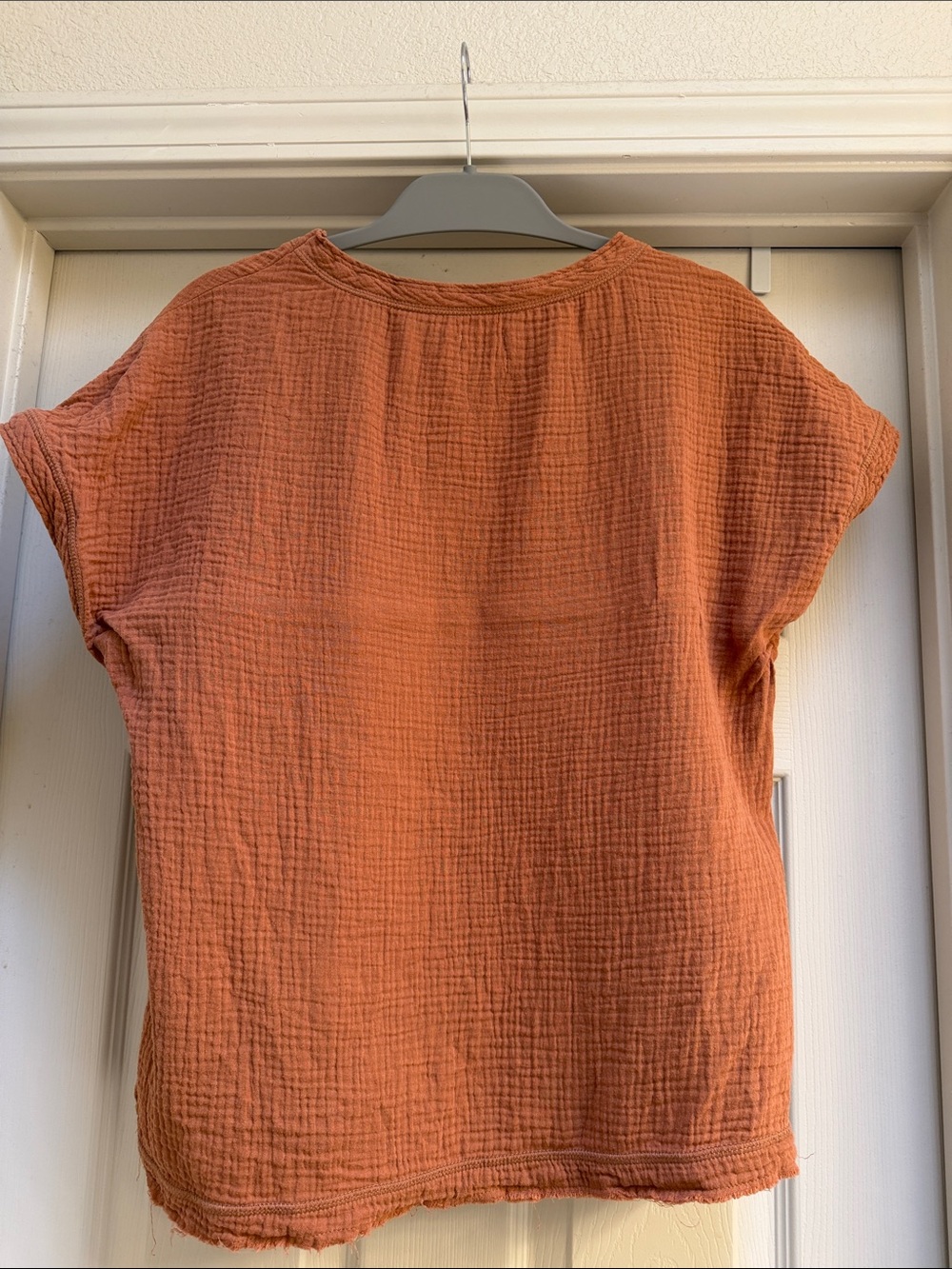 Faherty Short Sleeve 100% organic cotton  Tee - Rust Orange/Brown size medium - Picture 4 of 6
